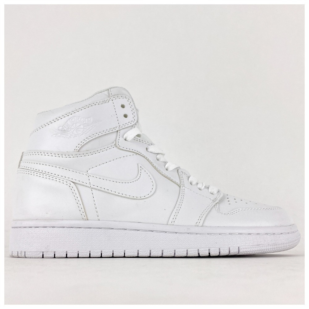 Жіночі кросівки Nike Air Jordan 1 Retro High Total White Triple, білі кросівки найк аір джордан 1 ретро хай аїр, фото 1