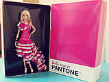 Колекційна лялька Барбі Рожевий в Пантон - Pink In PANTONE Barbie, фото 4