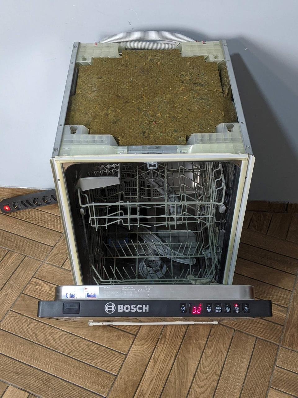 Посудомийна машина Bosch S59T55