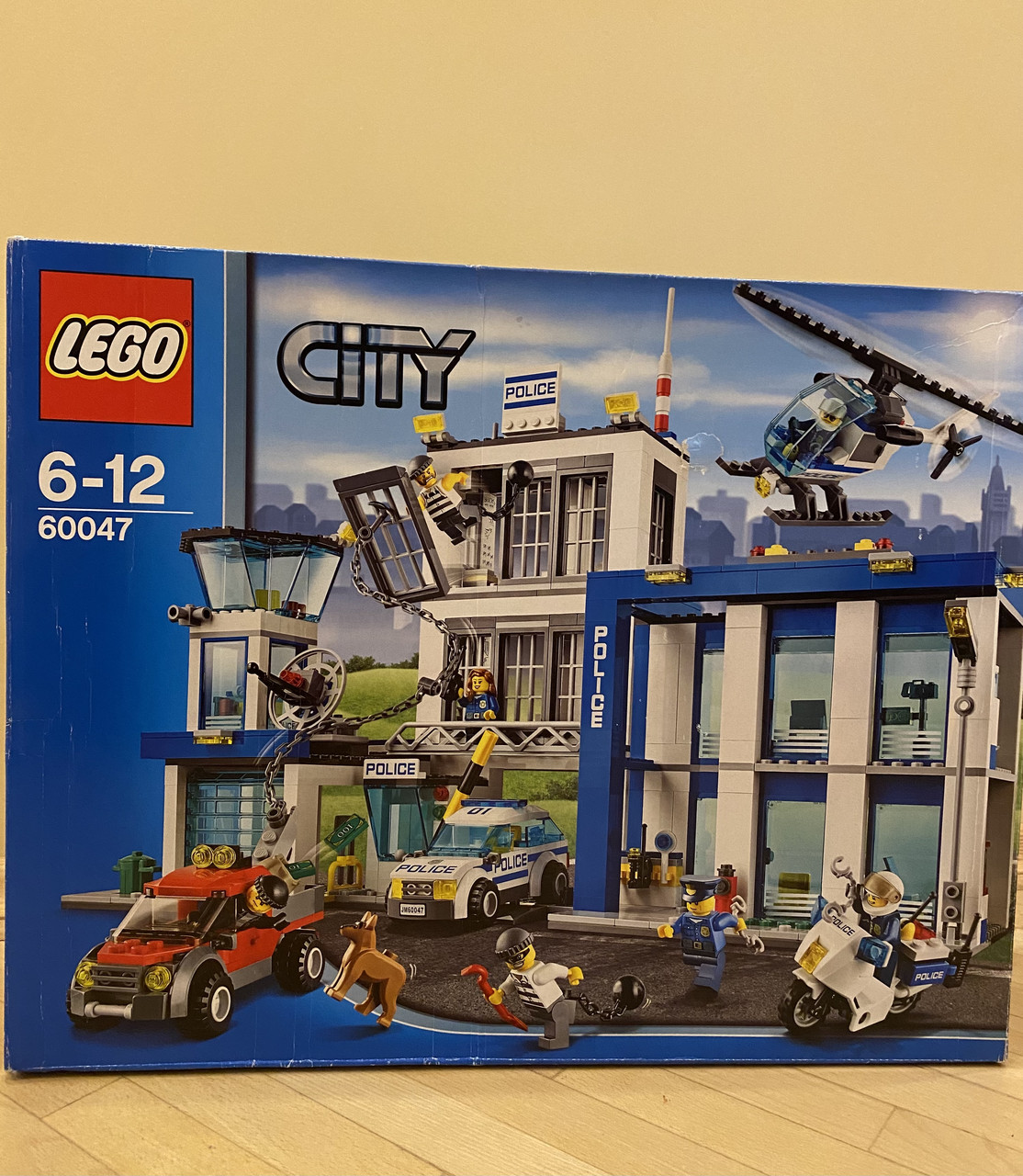 LEGO city 60047 ID 1577839831