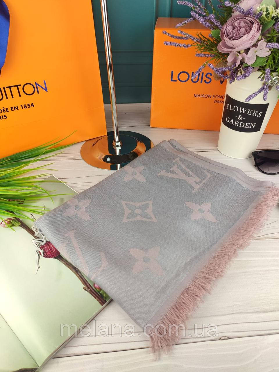 Палантин шарф хустка Louis Vuitton Луї Вітон сіро-пудровий