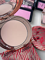 Новогодняя 2022 лимитка Charlotte Tilbury Lunar New Year Airbrush Flawless Finish Setting Powder