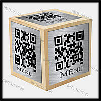 Дерев'яний кубик-меню з металевими пластинами та qr кодом для кафе ресторанів пабів барів готелів тощо