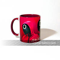 Чашка - хамелеон с рисунком "Игра в кальмара". Печать изображений на чашках. Хамелеон матовый