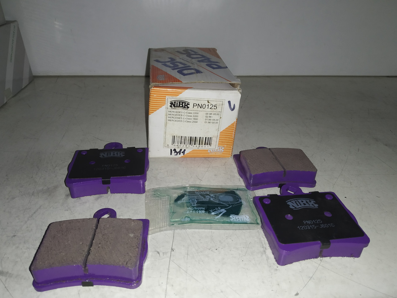 NIBK Колодки гальмівні задні Mercedes Benz W202 (C CLASS) 1.8, 2.0, 2.2 06.00-, фото 1