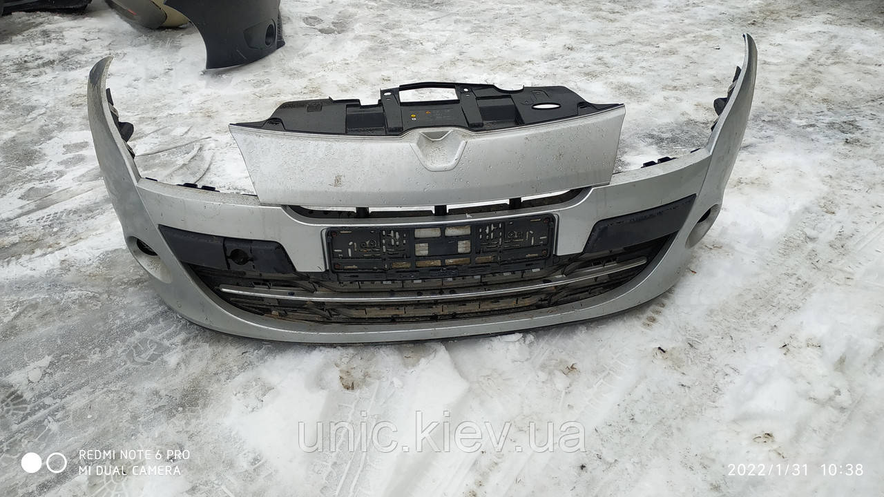 Бампер передній Рено Меган 3 ф 1 б/в