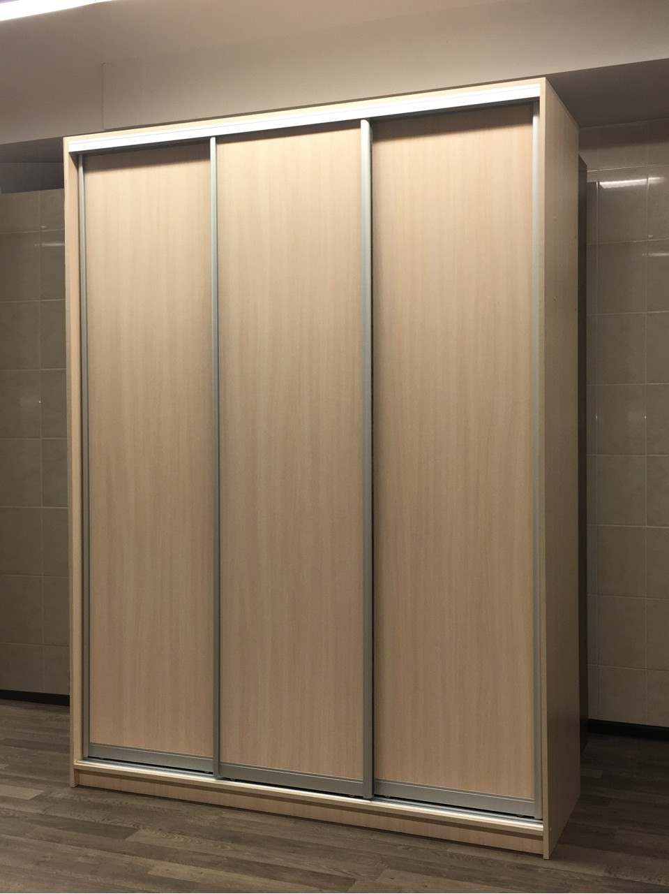 Шафа-купе Гранд А-1811 Розмір 1800*600*2400