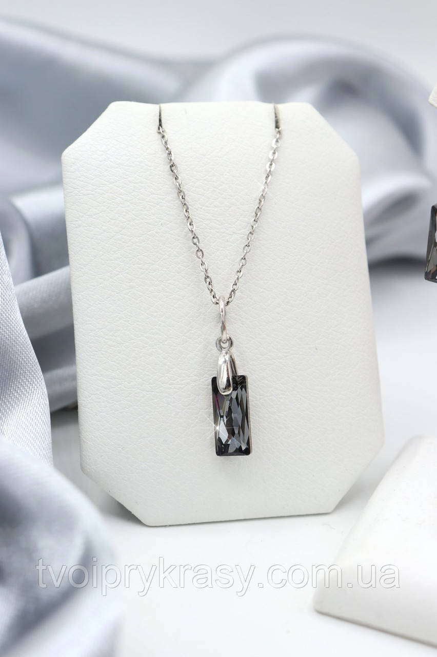 Срібний кулон із кришталем Swarovski "Королівський багет"