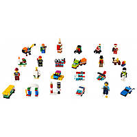 Блоковий конструктор LEGO Новорічний календар City (60303)