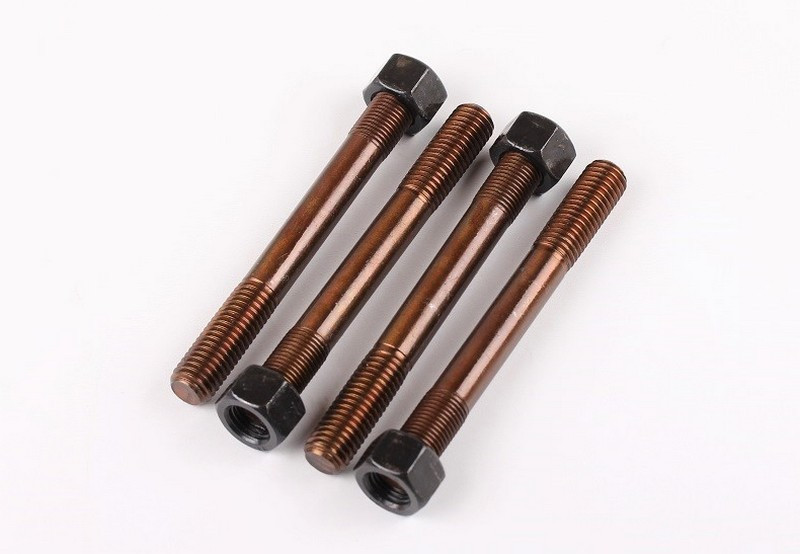 Шпильки кріплення головки + гайки, к-т: 4 шт. - 180N, фото 1