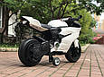 Дитячий електромотоцикл Yamaha 24v з бічними знімними колесами, фото 6