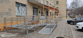 Противотуберкулезный диспансер, Харьков, ул. Ньютона 145. Лестницы, перила и ограждения металлические. Нержавеющее ограждение пандуса. 5