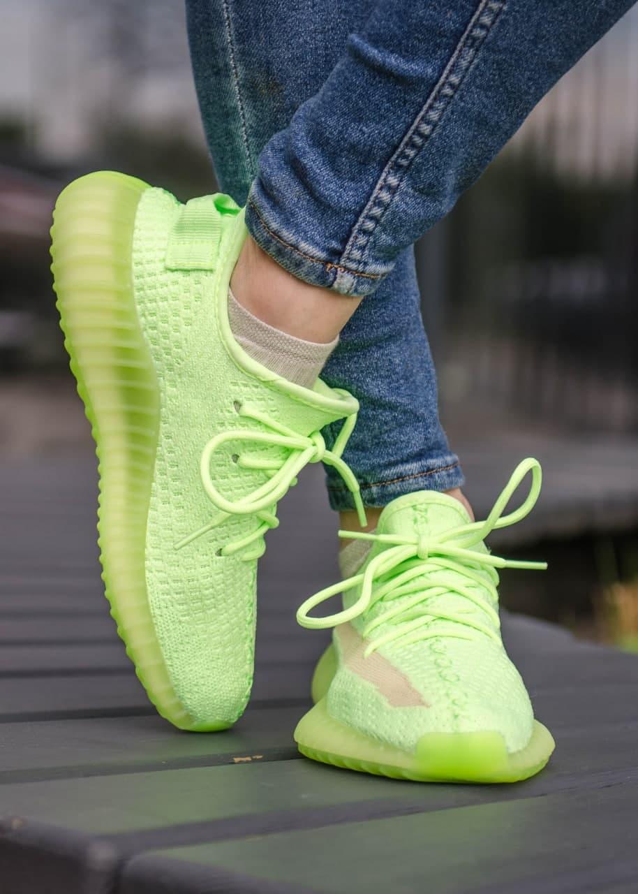 Lime green yeezy 350 deals