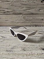 Солнцезащитные очки женские лисички белые в пластиковой оправе
