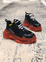 Женские кроссовки Balenciaga Triple S Black/Red баленсиага трипл с черные красные