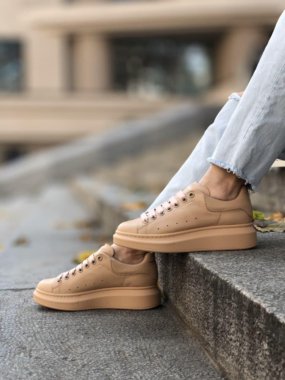 Кросівки жіночі Alexander McQueen Matt Beige шкіряні маквин бежеві матові повсякденні демісезонні