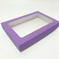 Коробка для подарков с окном сиреневая 240х155х35 мм.