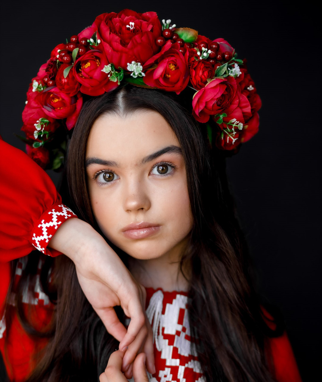 Вінок з квітів для виступів Ексклюзив (вишневий)