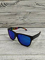 Солнцезащитные очки мужские синие в матовой пластиковой оправе