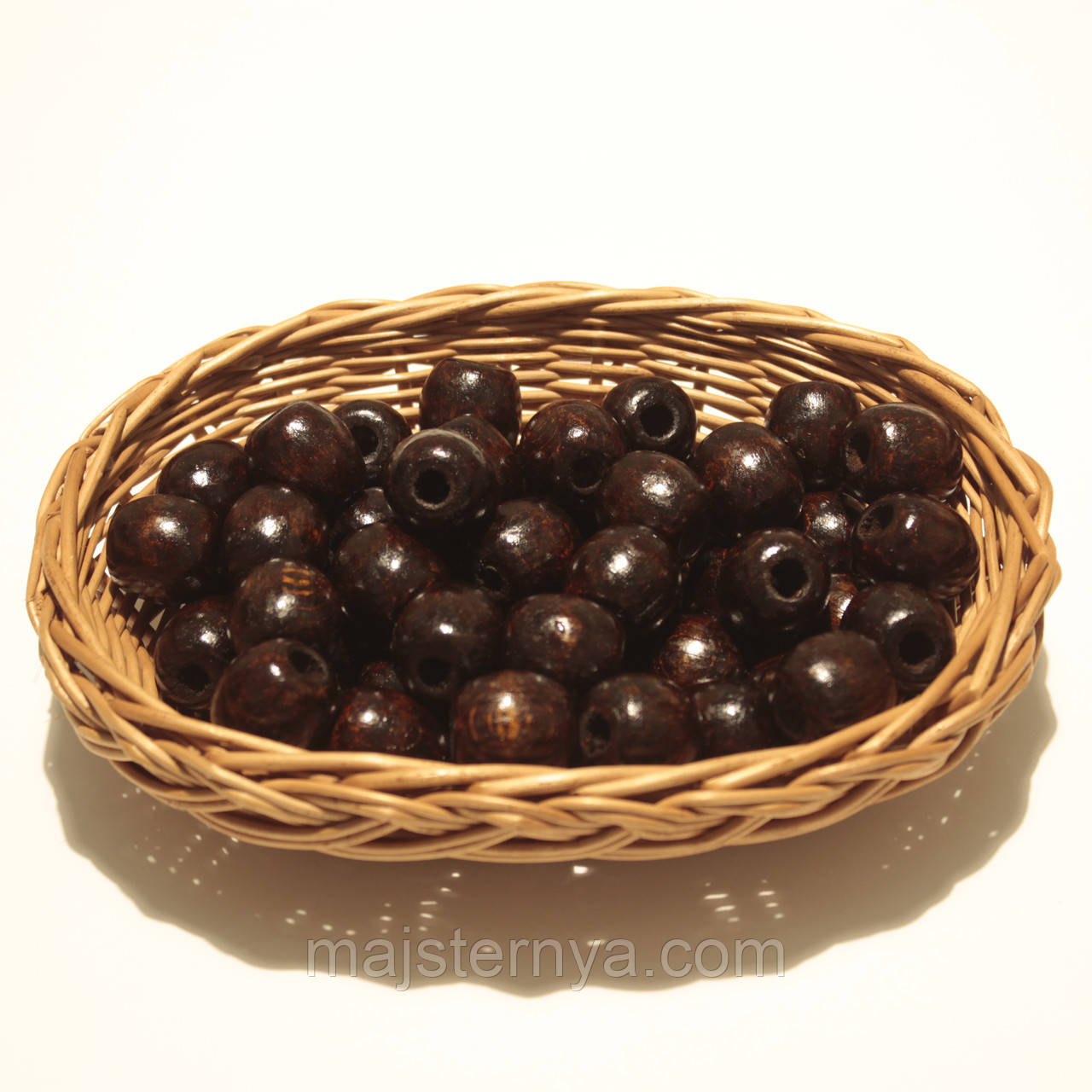 Дерев'яні намистини 20мм, дірка 7мм (50шт в упаковці) коричневого кольору