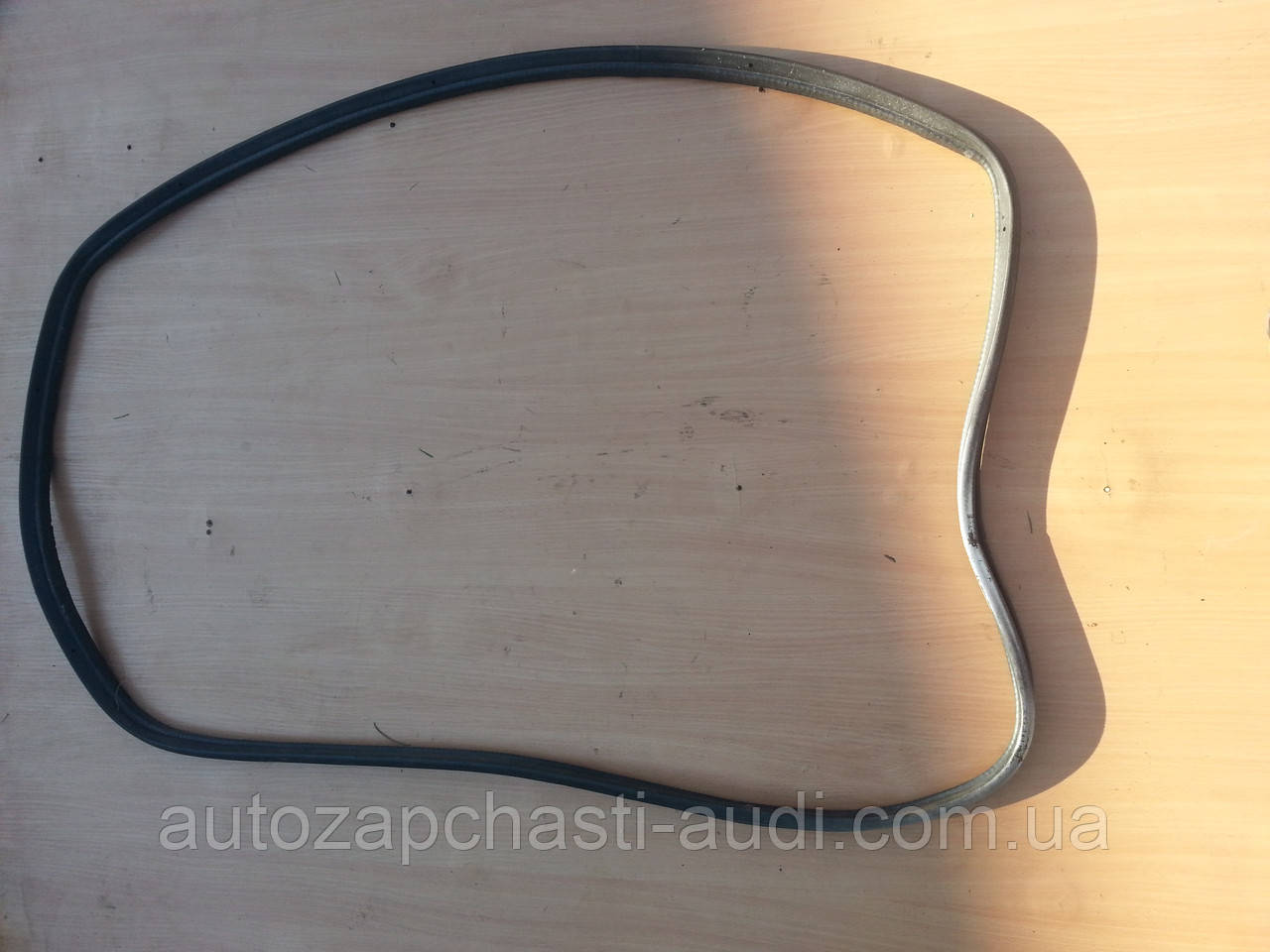 Ущільнювач багажника (сидан) Audi 100 A6 C4 91-97г, фото 1