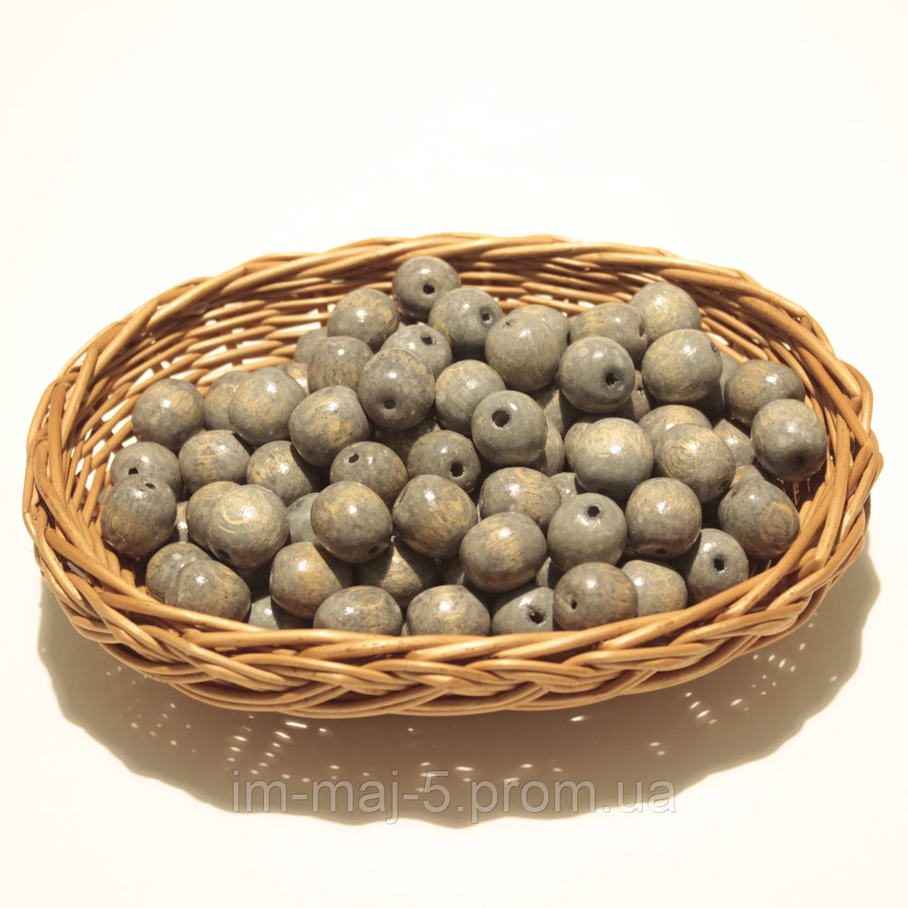 Дерев'яні намистини 16мм (100шт в упаковці) сірого кольору