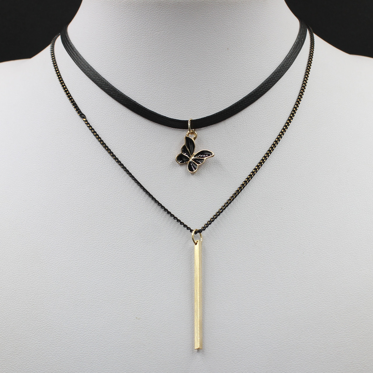 Чокер двошаровий чорний шнурок з екошкіри металевий ланцюжок метелик золотистого кольору довжина 40 см