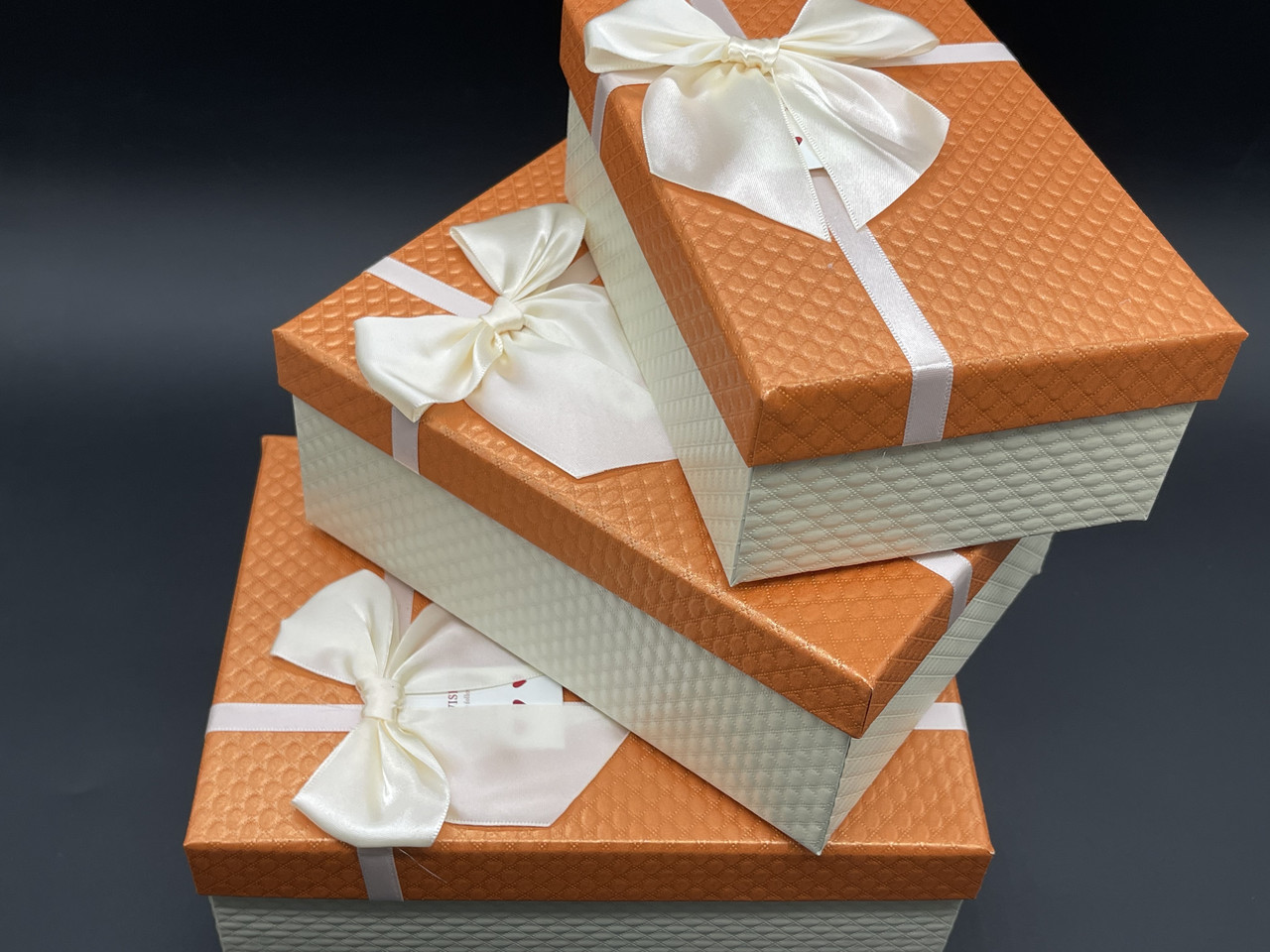 Коробка подарункова. Три шт/комплект. Колір "оранж". 23х16х10см.