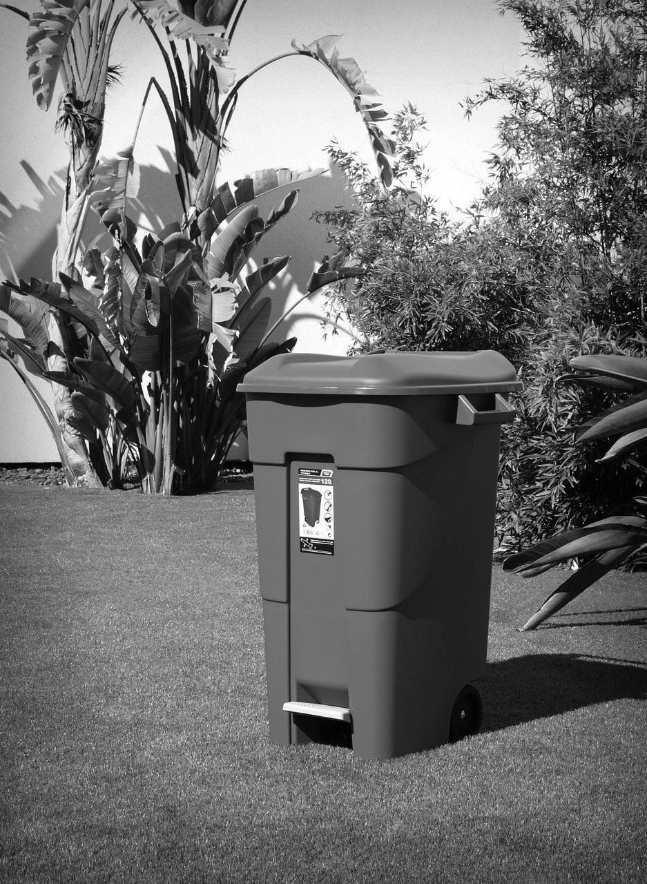 Бак для мусора 100 л EcoTayg 60*56,8*77см Черный с педалью, колесами, с крышкой и ручками. Испания - фото 9 - id-p823001631