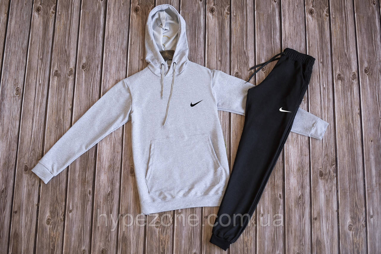Чоловічий спортивний костюм NIKE з капюшоном сіраТолстовка з принтом Найк трикотажні штани NIKE на манжетах