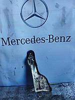 Б/У кронштейн клапана ЕГР OM651 2.2 Mercedes E220 W212 A6510901041