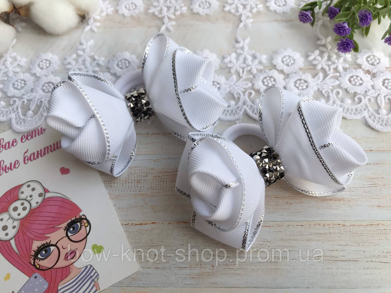Купить Стильный бантик для девочки. Белый бант на резинке. Цена за 2шт ...