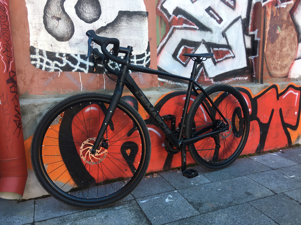 Гравійний велосипед DeMARCHE Gravel Stone 28" SORA (рама S, 18S, 2х9)