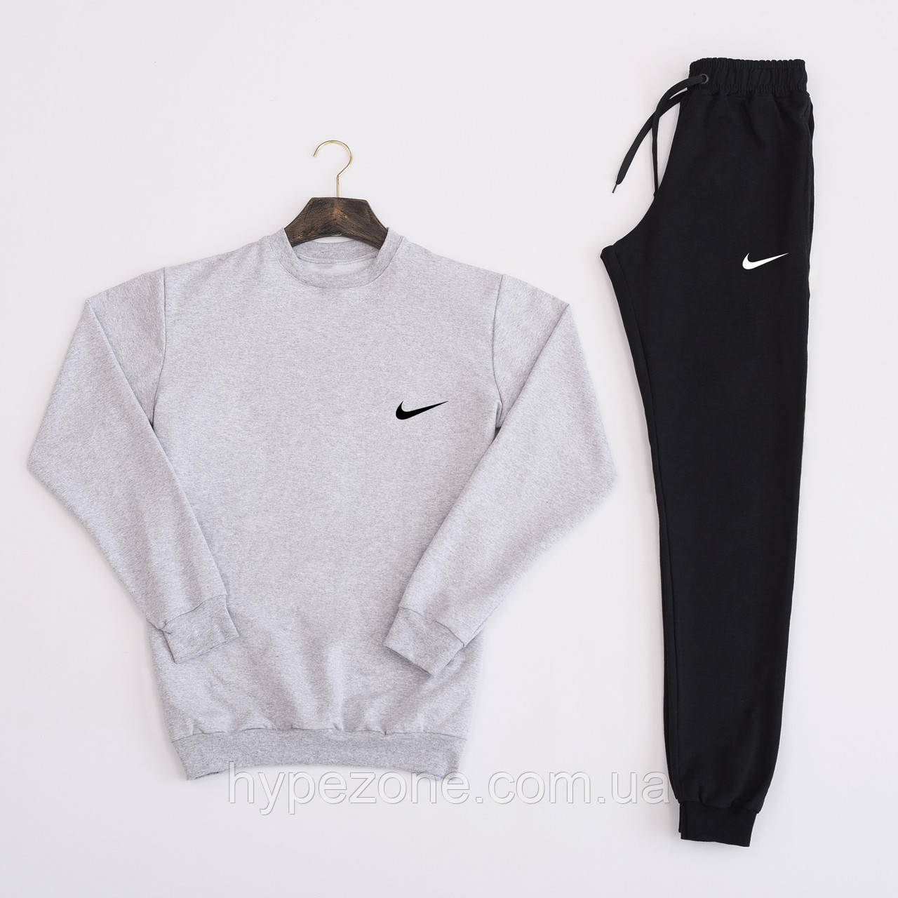 Чоловічий спортивний костюм NIKE літній Світшот з логотипом Найк і чорні штани NIKE с манжетами
