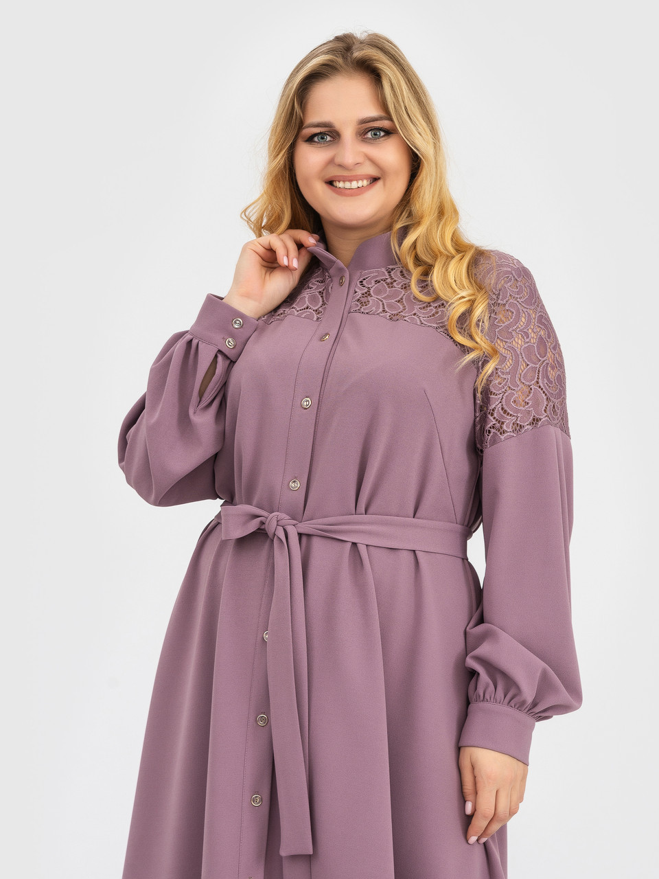 Ошатне плаття-сорочка мерехтливої кольору з мереживом, великих розмірів від 52 до 58