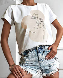 Жіноча красива біла футболка 42/46 з вилогами на рукавах «Силует»