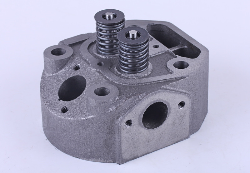 Головка циліндра в зборі (старого зразка) — 175N — Premium, фото 1