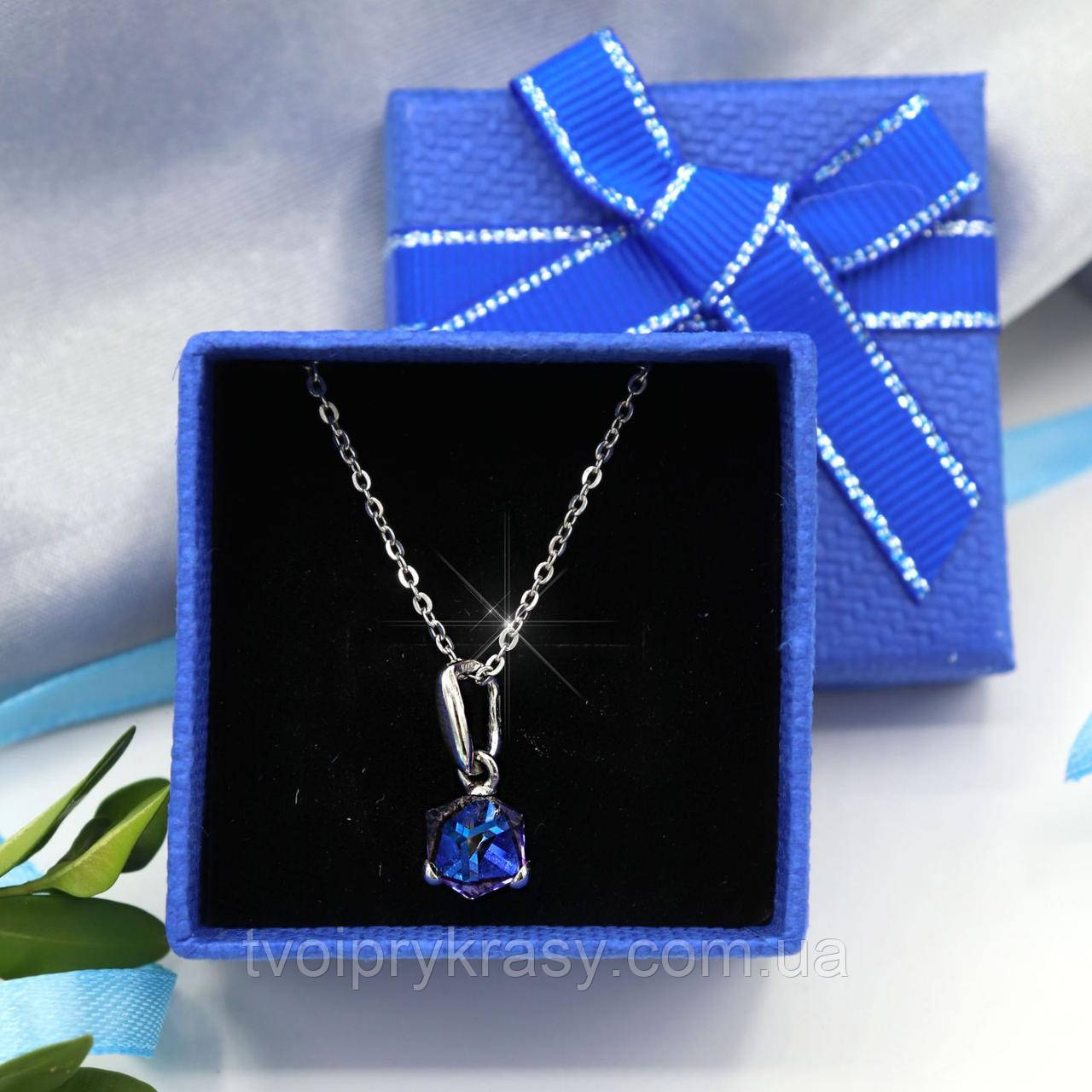 Срібний кулон з кришталем Swarovski "Кубік"