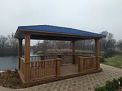 Прямокутна альтанка з дерева