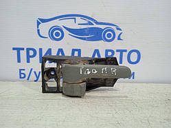 Ручка дверей внутрішні передня права Toyota Land Cruiser 1998-2006 6920530150A0 (Арт.20641)