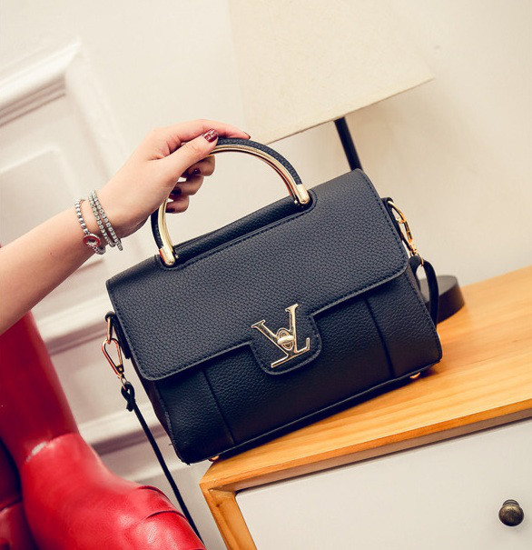 Жіноча міні сумочка-клатч Louis Vuitton — стильна сумка через плече для повсякденного образу, фото 1