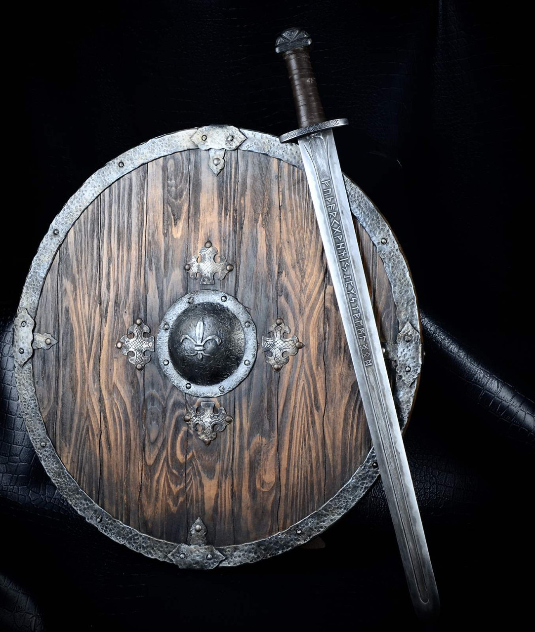 Кований меч + Щит Вікінгів - ручна робота, гравіровка, сталь У6 - робота МАСТЕРОВ, фото 1