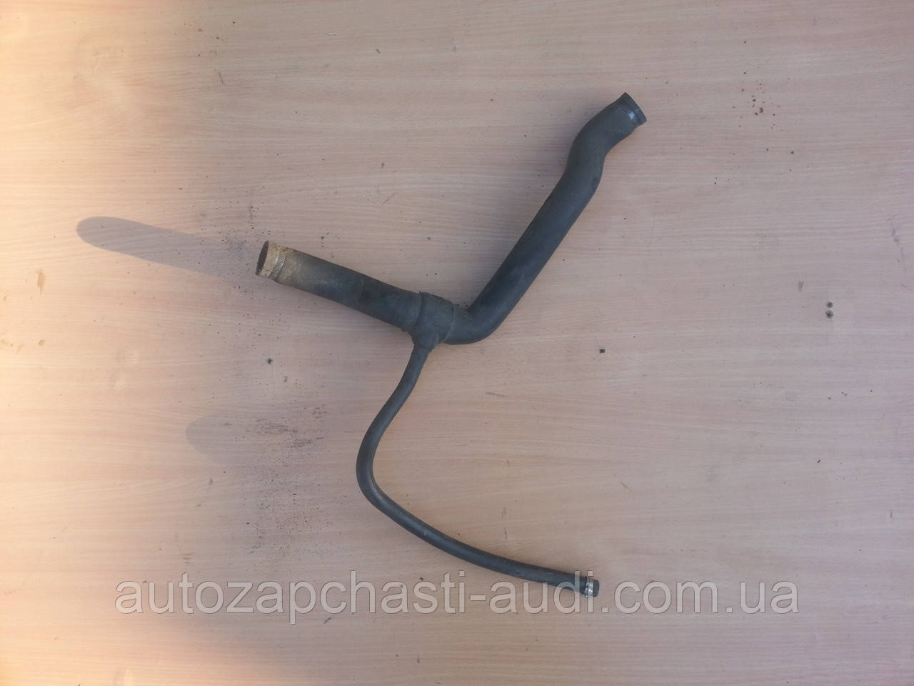 Верхній патрубок ОЖ Audi 100 A6 C4 91-97г, фото 1