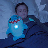 М'яка плюшева іграшка нічник проєктор Star Belly Dream Lites Puppy Shark LED-підсвітка Акуленя синій, фото 3