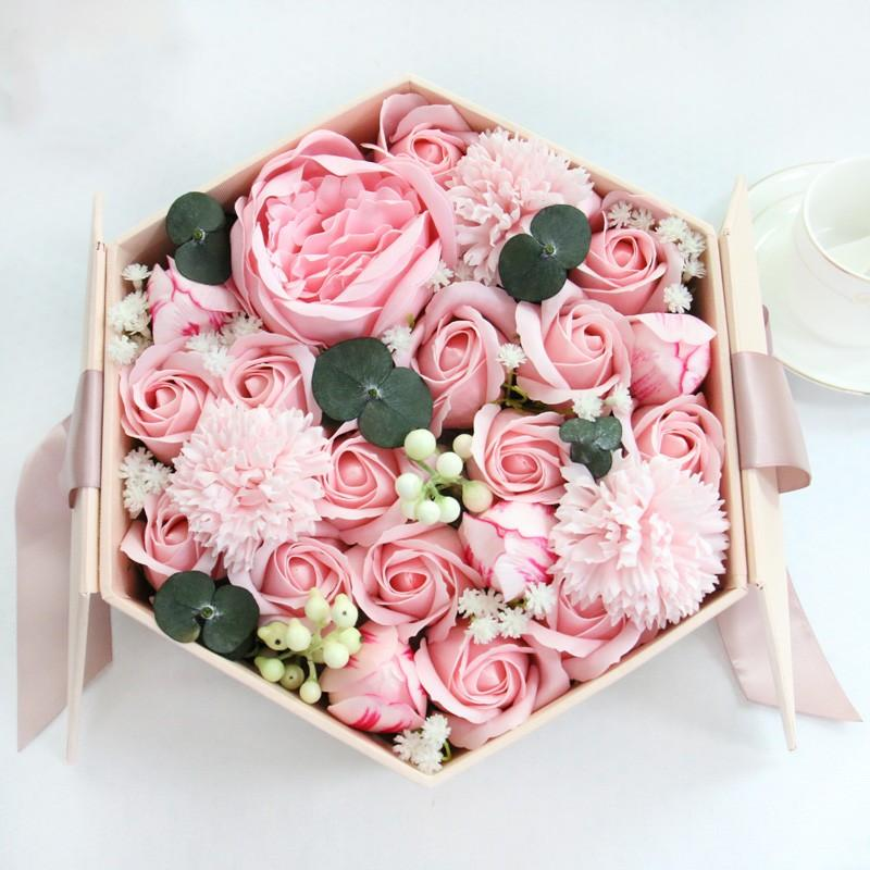Подарунковий набір мила букет із троянд у рожевій коробці Rose Flower оригінальний подарунок з мильних троянд Рожевий