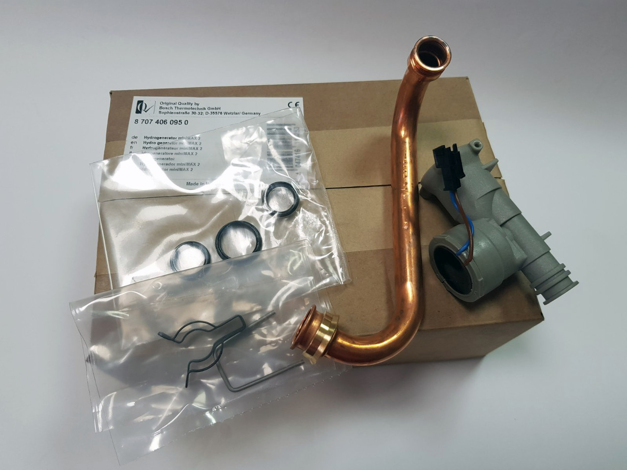 Гідротурбінний генератор колонки Junkers MiniMAXX WRD 2G Bosch Therm 6000 O WR 8707406095, фото 1