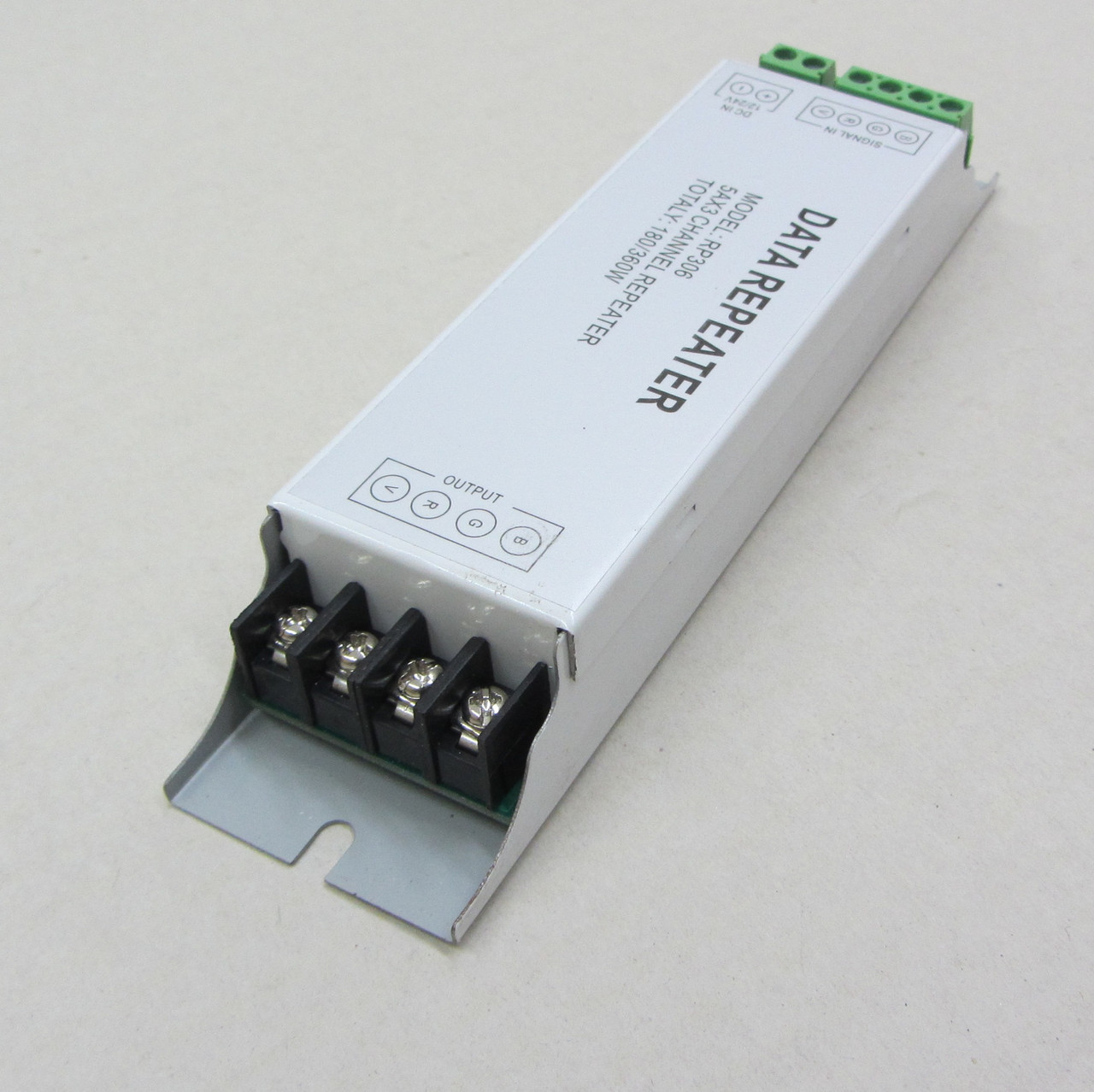 Купить Усилитель RGB сигнала RGB-REPEATER 12/24VDC_180/360W, цена 175 ...