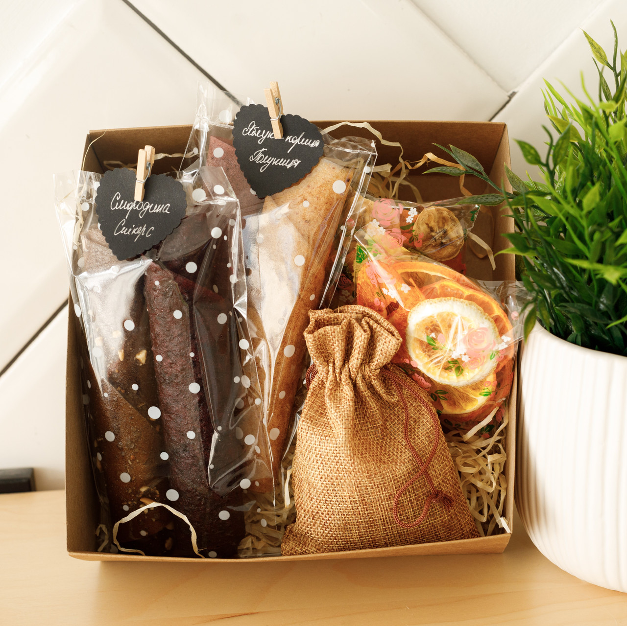 Подарунковий набір "Favorite BOX". Пастила та фруктові чипси