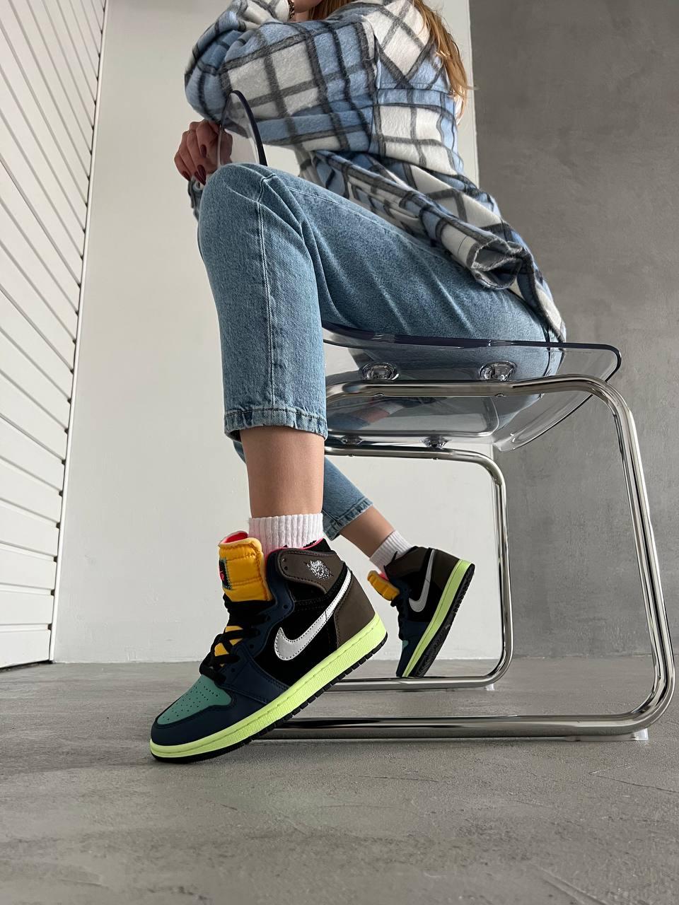 Чоловічі / жіночі кросівки Nike Air Jordan Retro 1 Mid Multicolor | Найк Аір Джордан 1