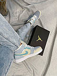 Жіночі кросівки Nike Air Jordan Retro 1 Mid LIGHT BLUE / BEIGE | Найк Аір Джордан 1 Голубі, фото 5